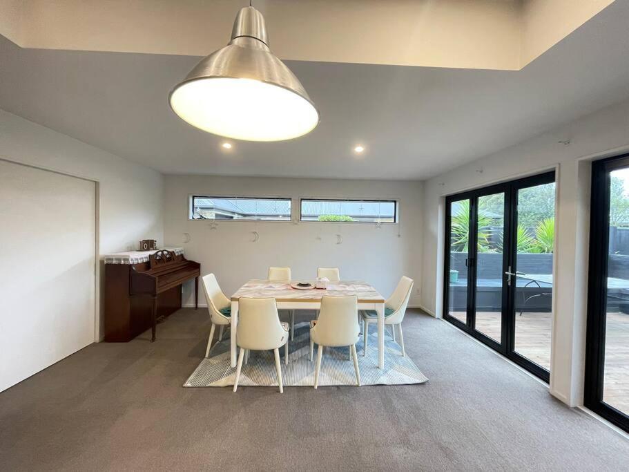 Spacious 4 Bed Family Home Christchurch Extérieur photo