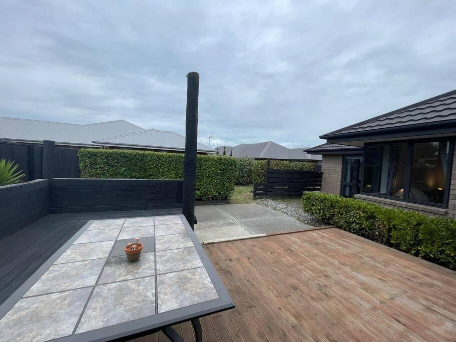 Spacious 4 Bed Family Home Christchurch Extérieur photo